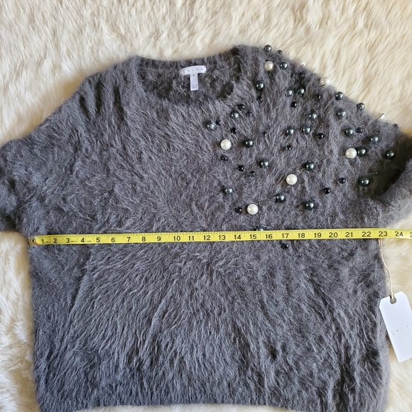 Leith Faux-Fur Embellished Beaded Gray Sweater M NWT - Picture 11 of 13